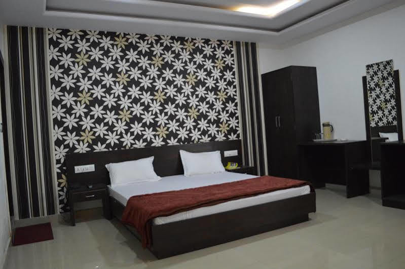Hotel Pearl Palace Udaipur Esterno foto